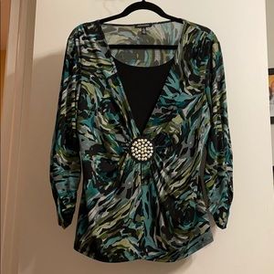 Light weight extremely comfortable sleeved blouse